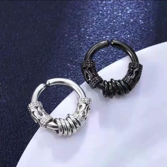 1 Piece Hoop Mens Earrings Small Circle Hip Hop - Picture 2 of 13